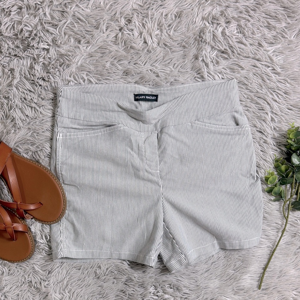 Hilary Radley Gray and white seersucker striped High Waist Shorts size s